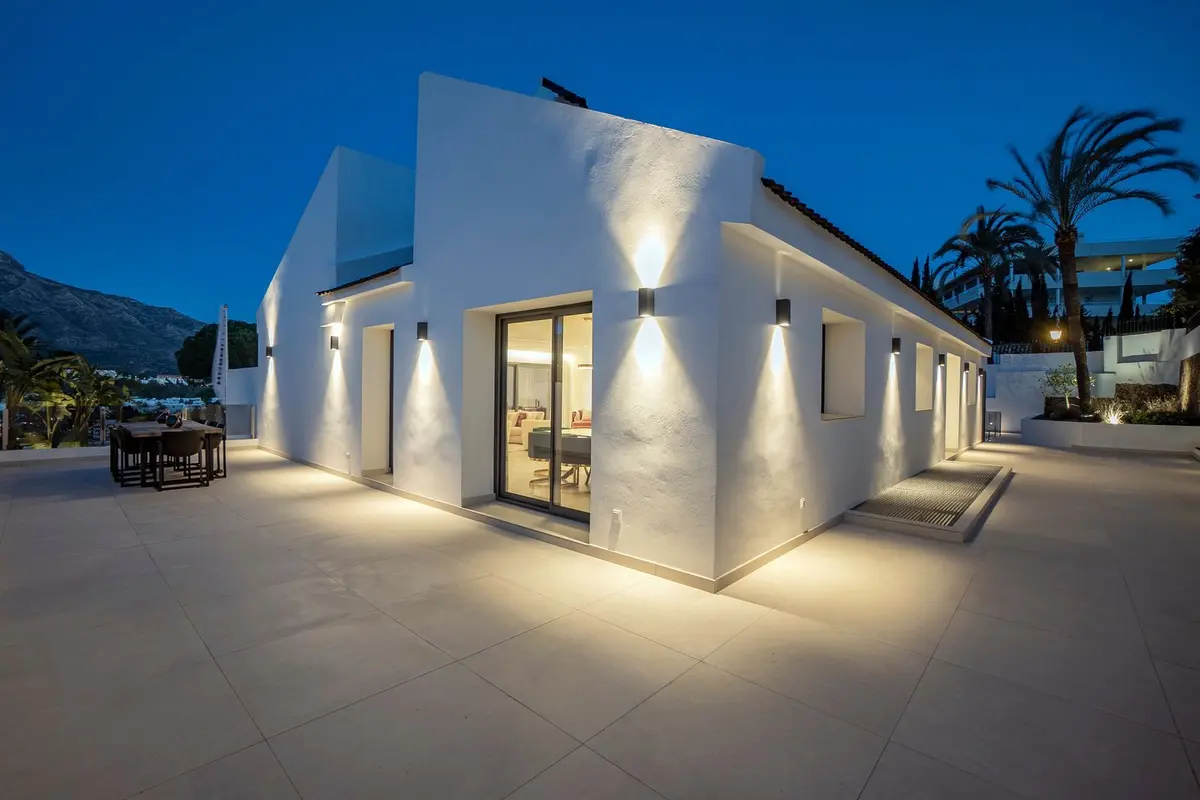 Detached Villa in Nueva Andalucía