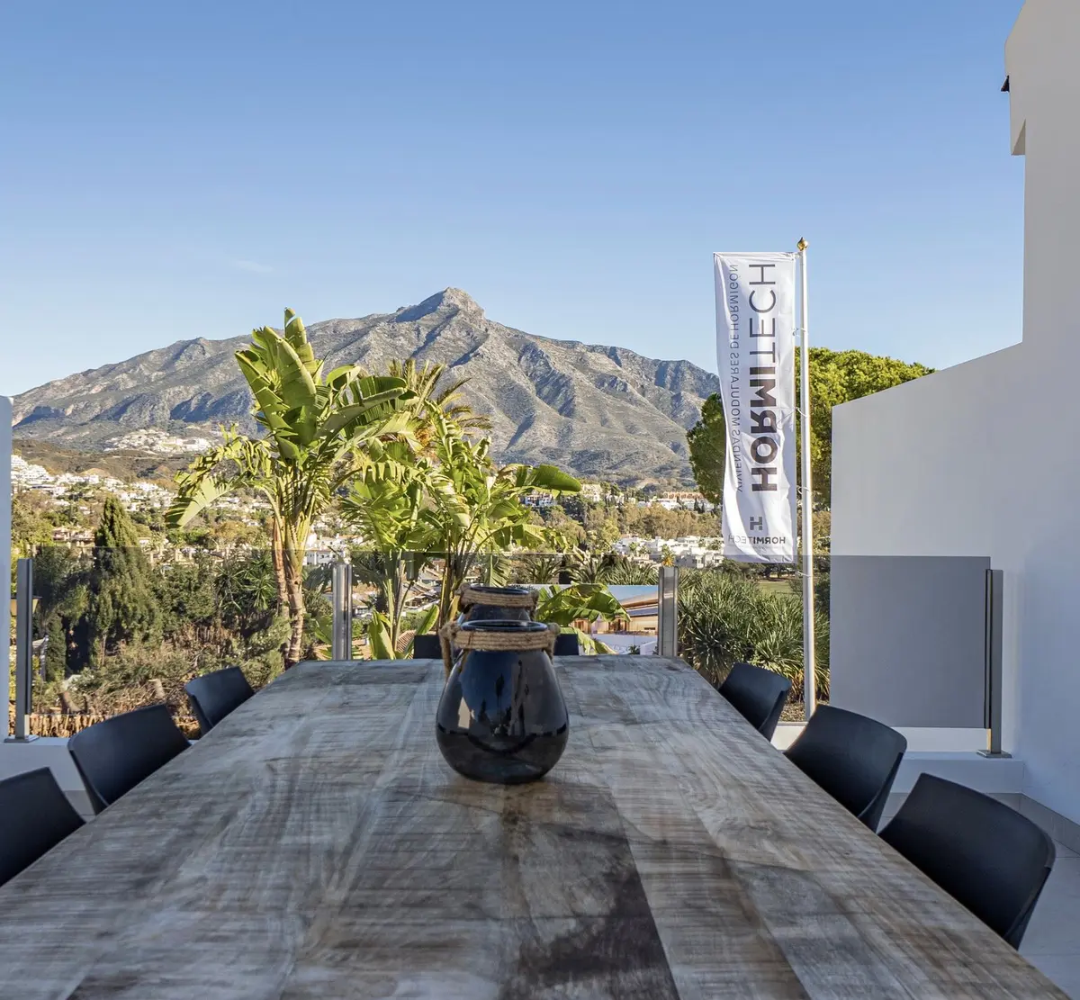 Detached Villa in Nueva Andalucía