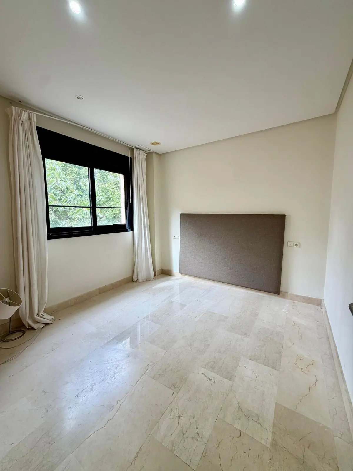 Top Floor Apartment in Puerto Banús