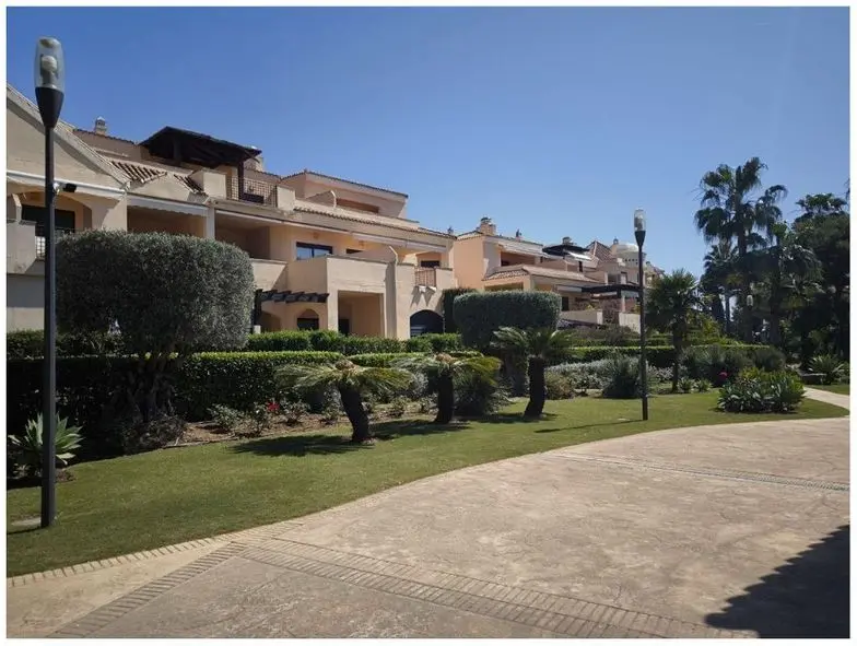 Top Floor Apartment in Puerto Banús
