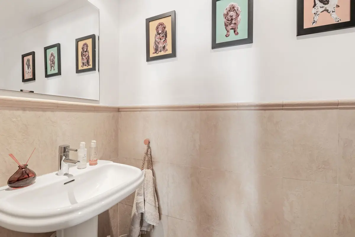 Detached Villa in El Paraiso