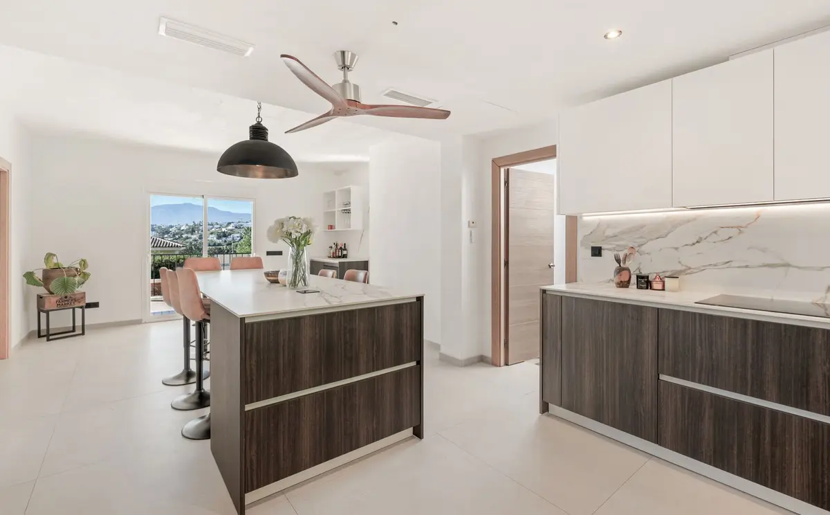 Detached Villa in El Paraiso