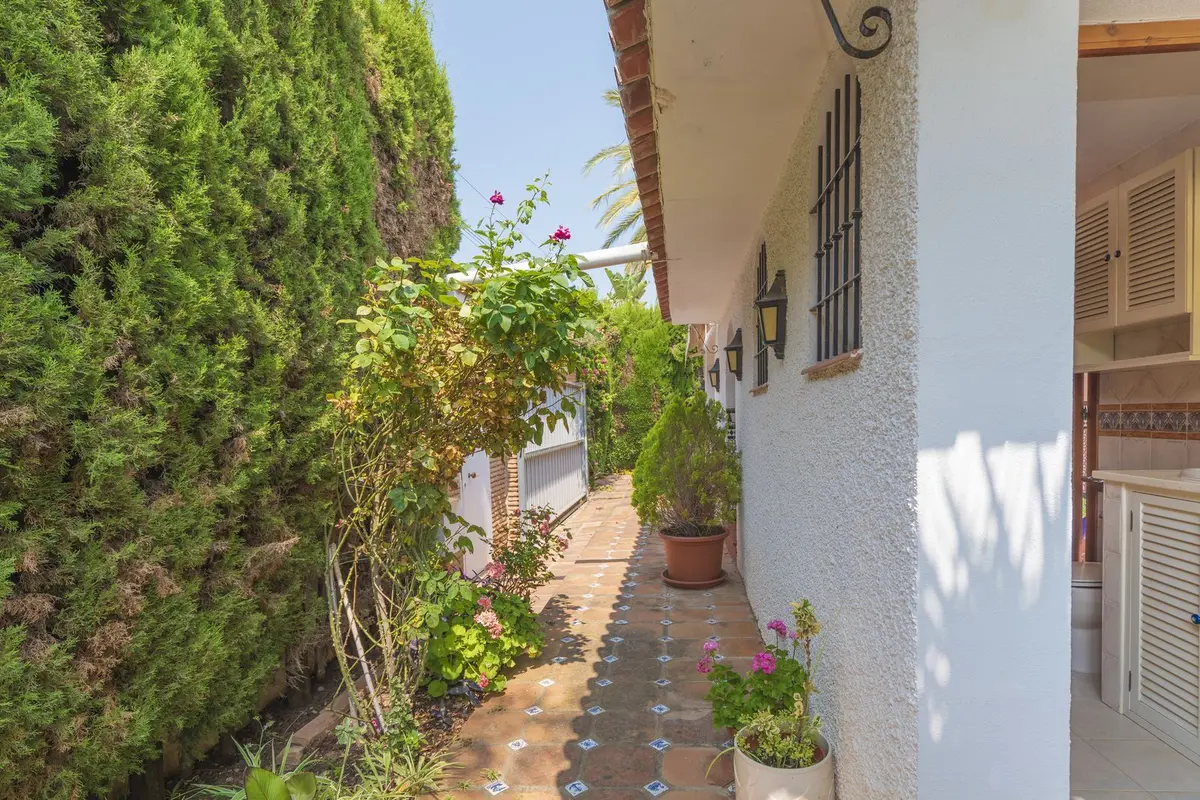 Detached Villa in Marbella