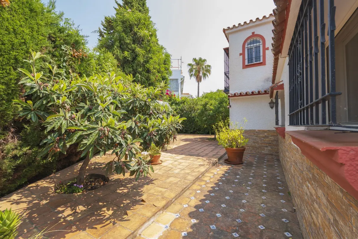 Detached Villa in Marbella