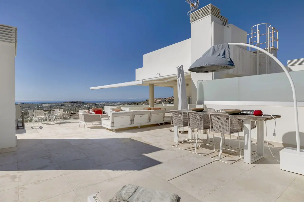 Penthouse Duplex in Nueva Andalucía