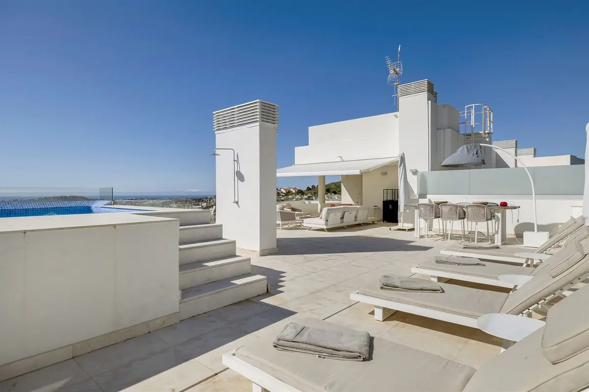 Penthouse Duplex in Nueva Andalucía