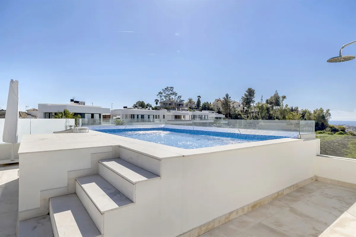 Penthouse Duplex in Nueva Andalucía