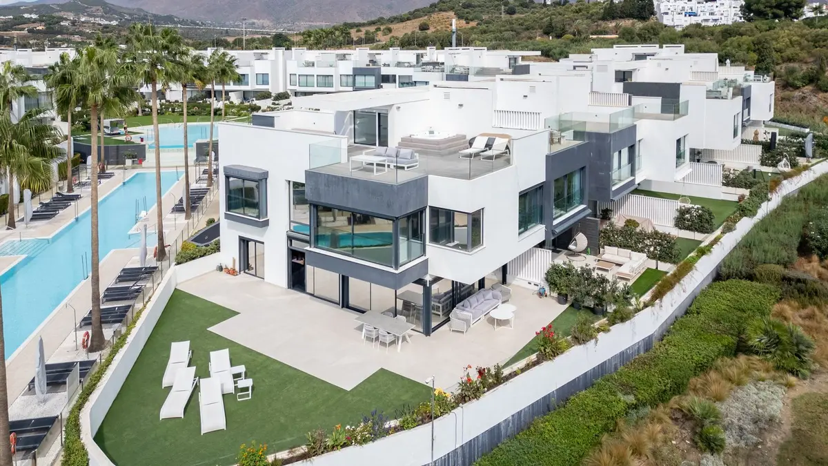 Semi-Detached House in Estepona