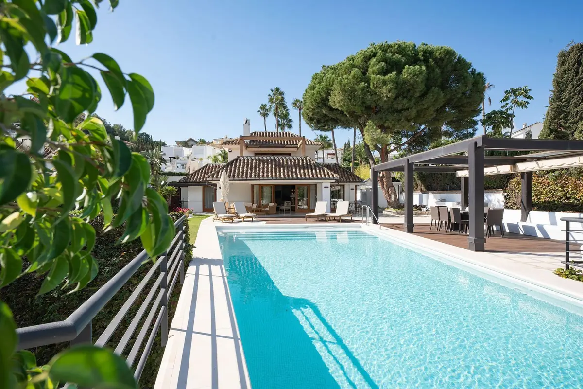 Detached Villa in Nueva Andalucía