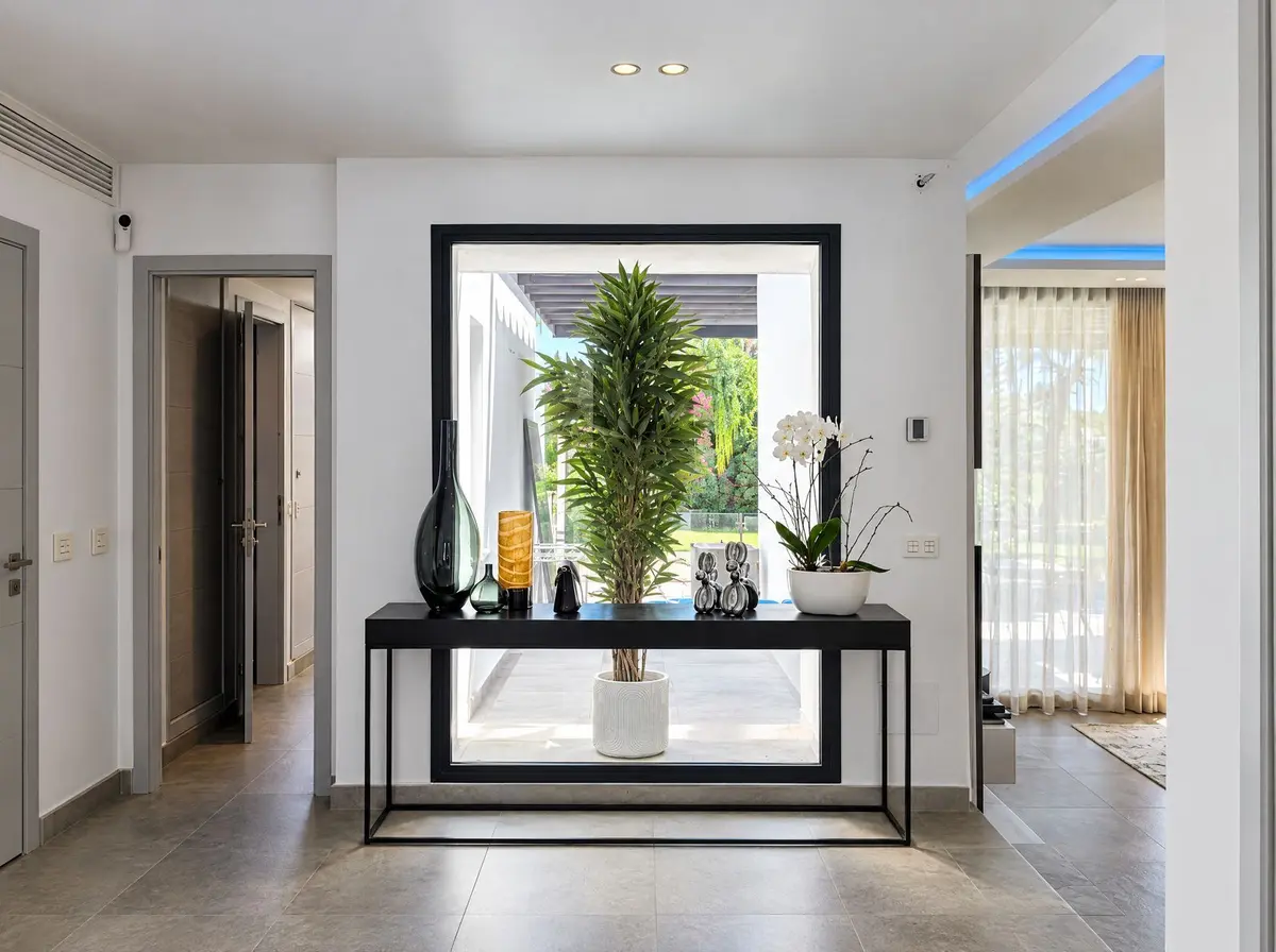 Detached Villa in Nueva Andalucía