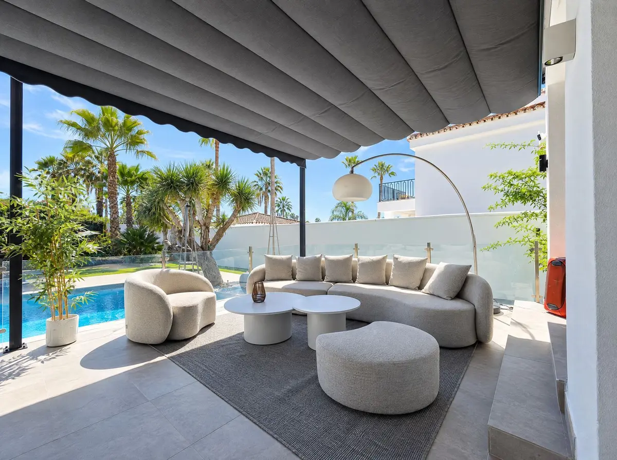Detached Villa in Nueva Andalucía