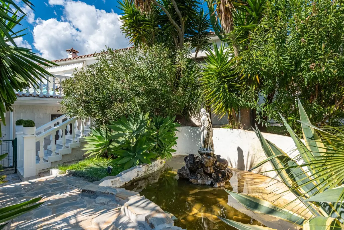 Detached Villa in Marbella