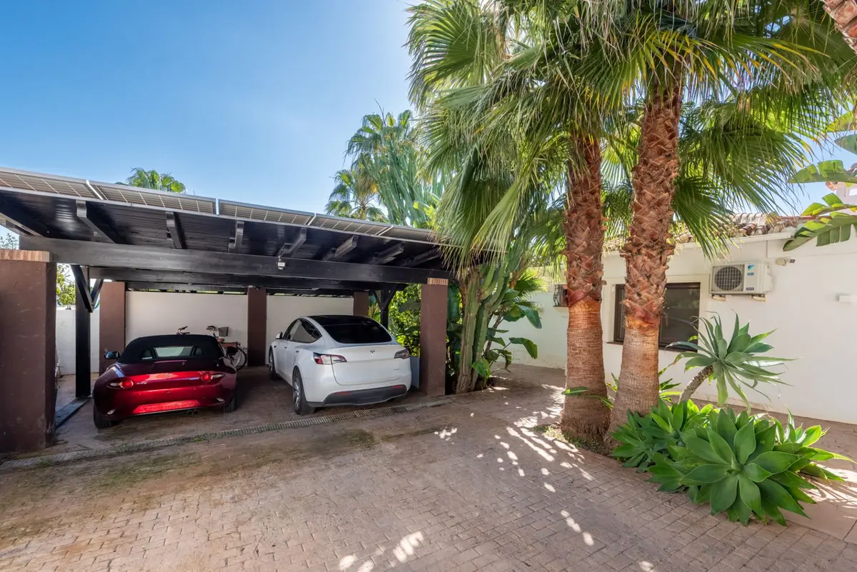 Detached Villa in Marbella