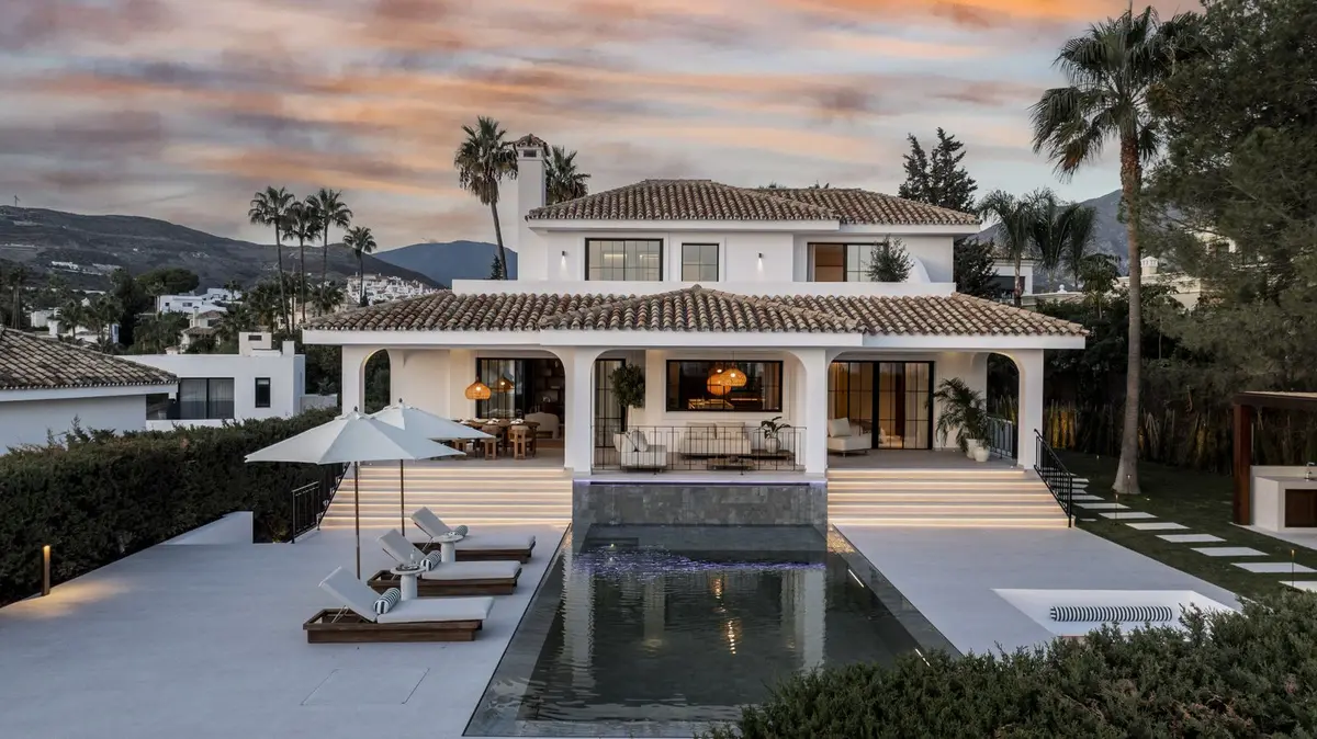 Detached Villa in Nueva Andalucía