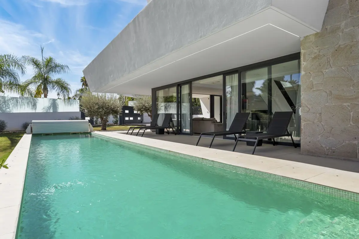 Detached Villa in Nueva Andalucía