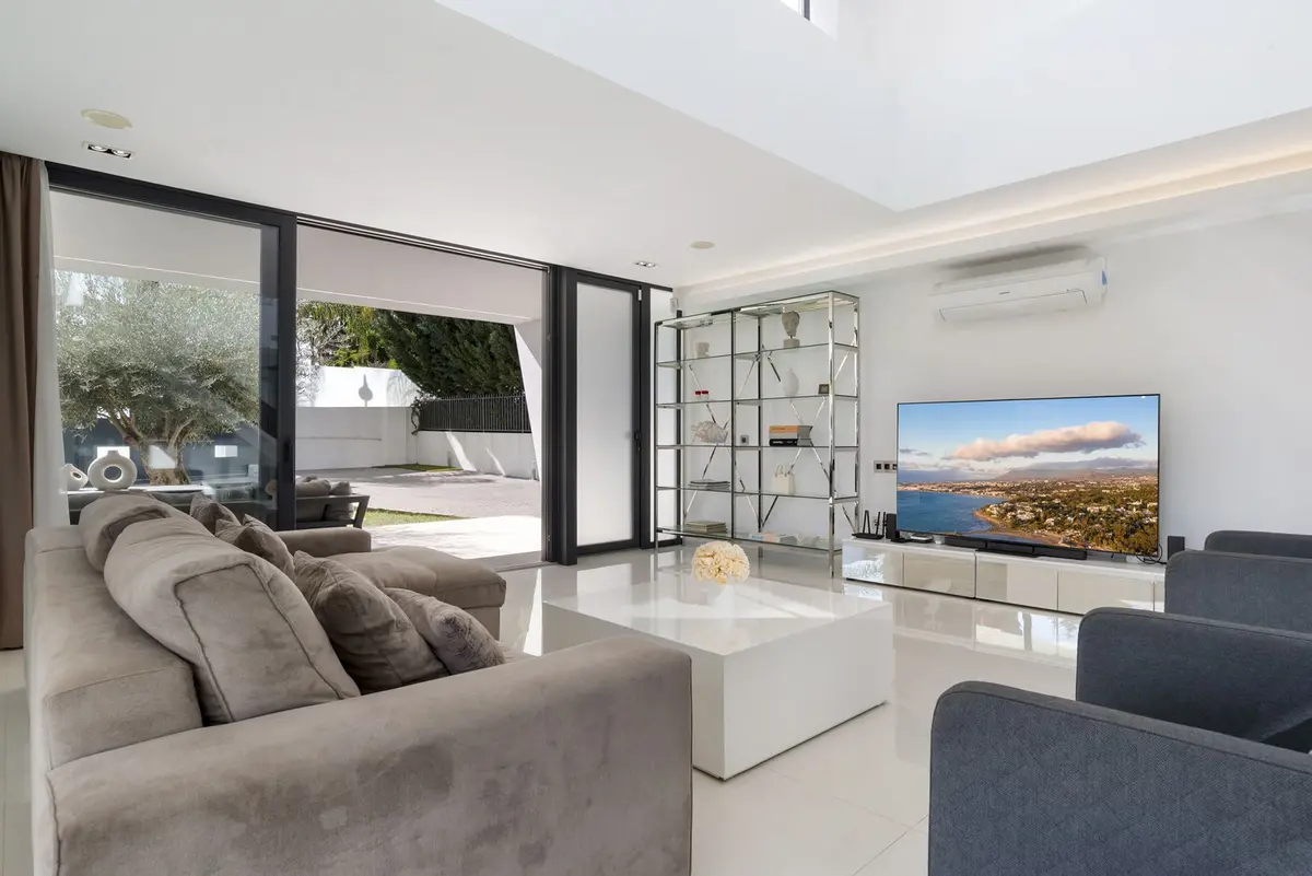 Detached Villa in Nueva Andalucía