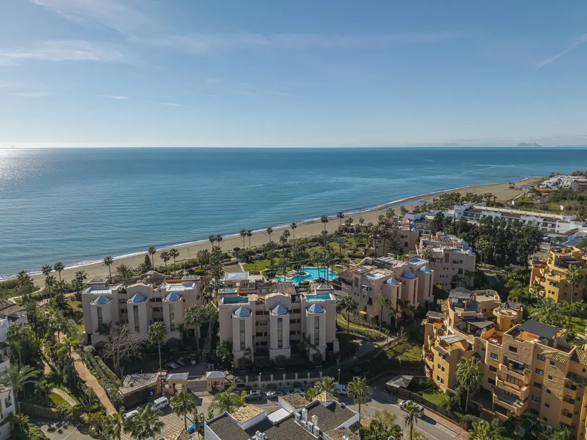 Middle Floor Apartment in Estepona