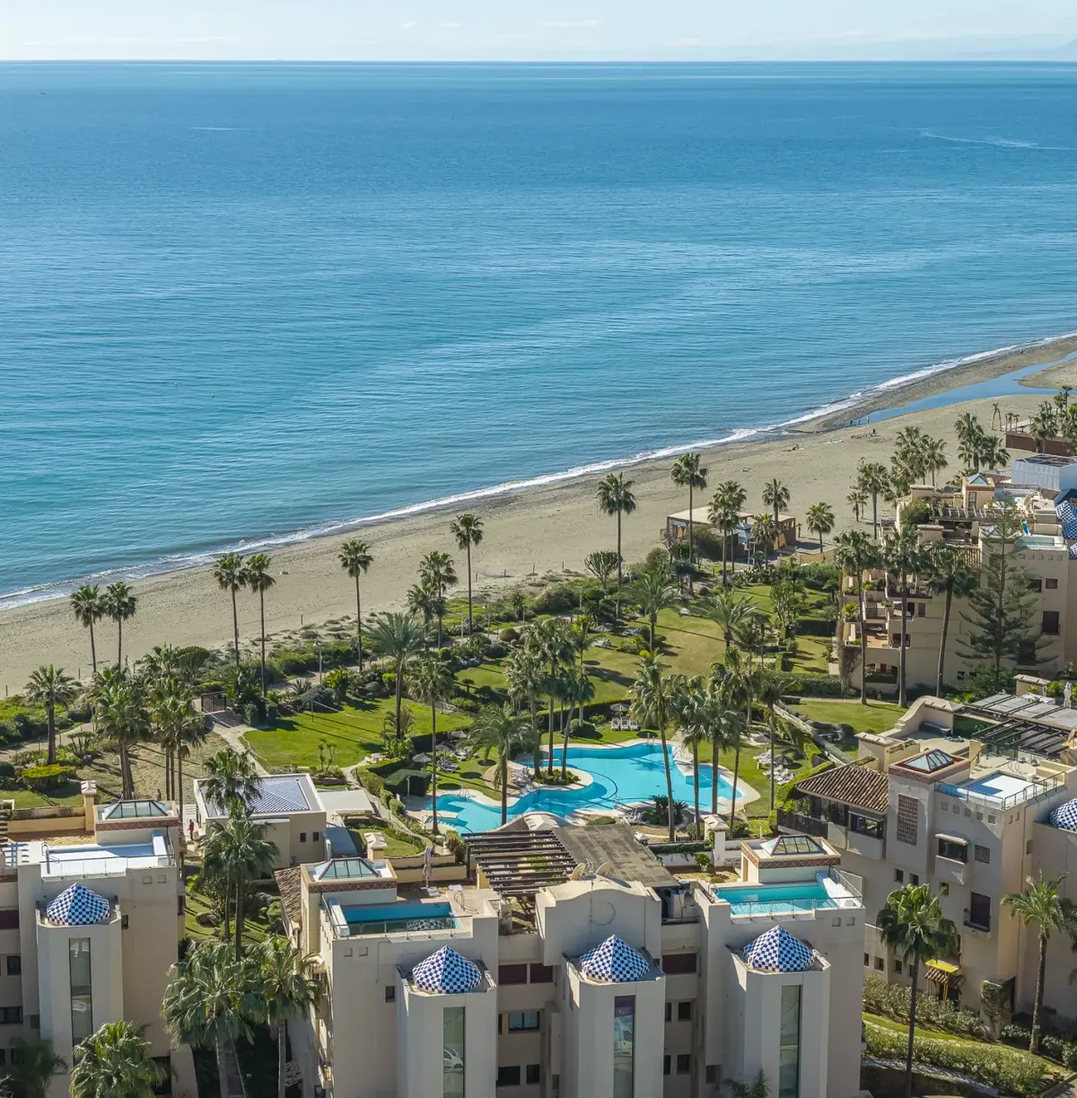 Middle Floor Apartment in Estepona