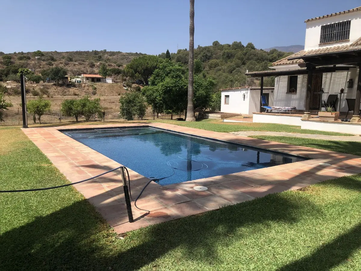 Finca - Cortijo in Estepona