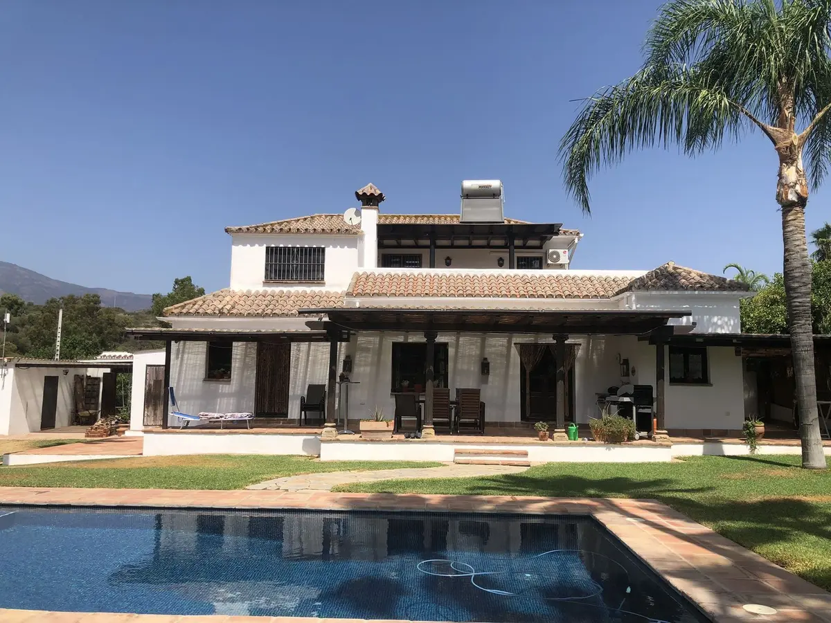 Finca - Cortijo in Estepona
