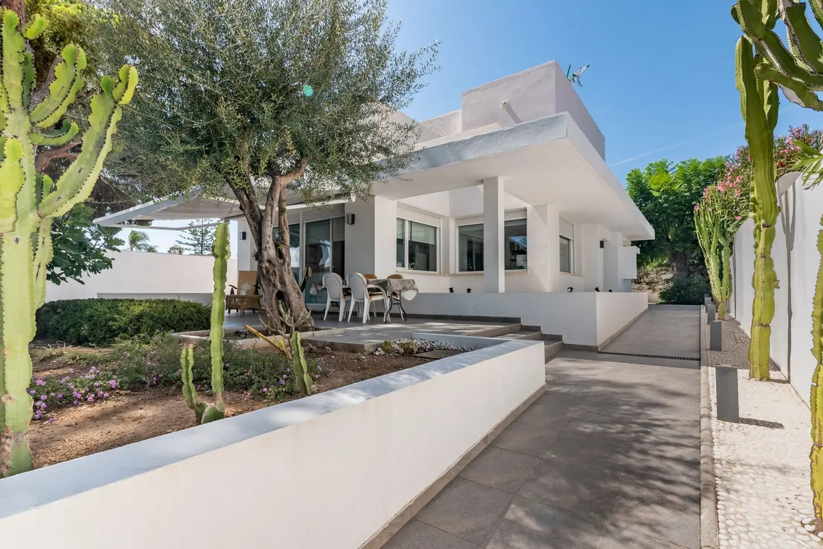 Detached Villa in Marbella