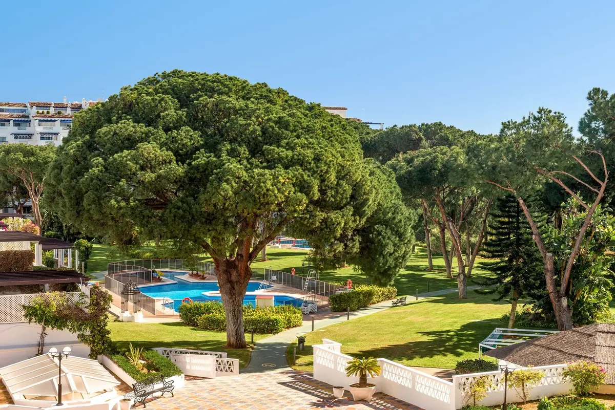 Middle Floor Apartment in Puerto Banús