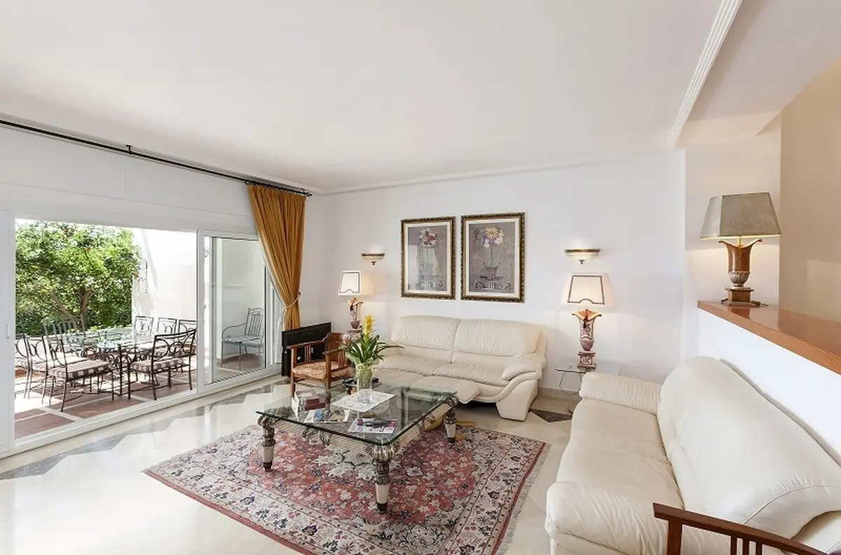 Townhouse in Nueva Andalucía