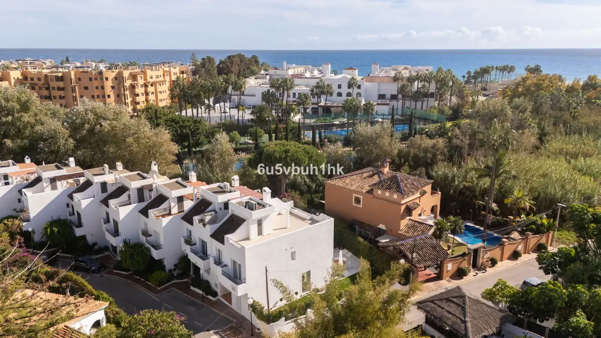 Townhouse in Estepona