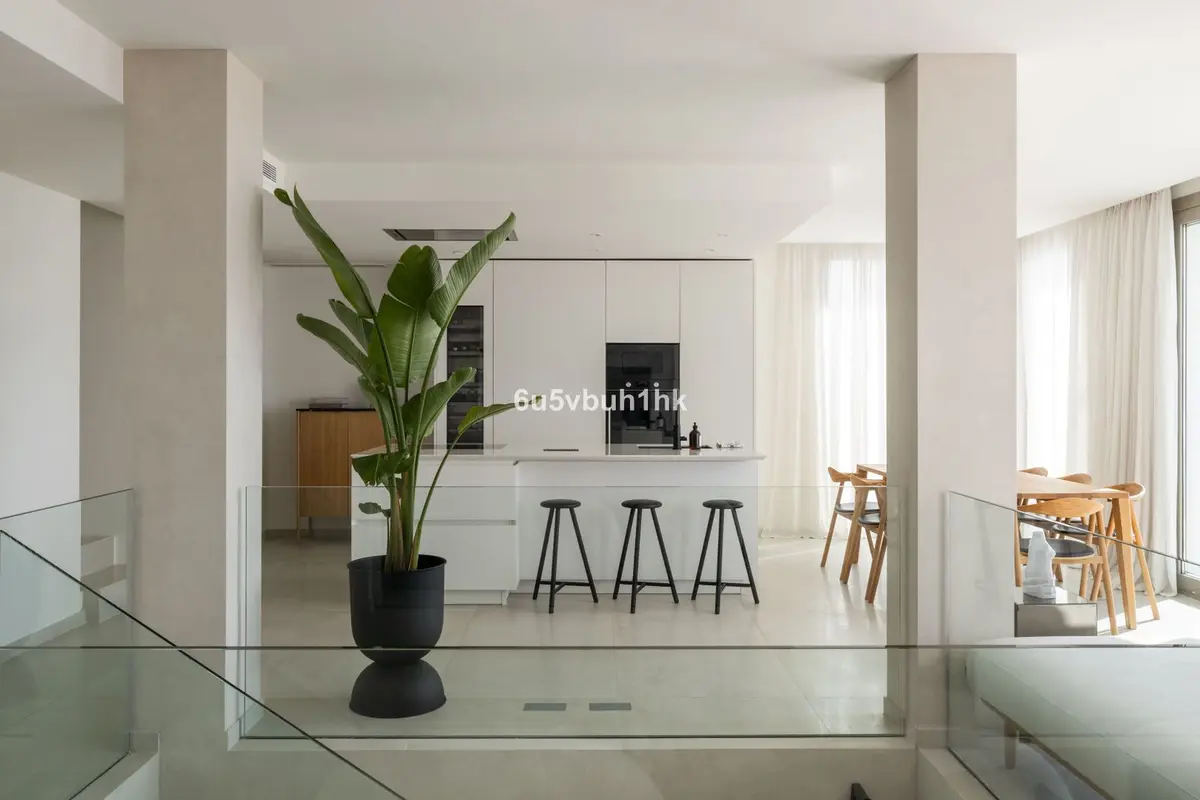 Penthouse Duplex in Nueva Andalucía