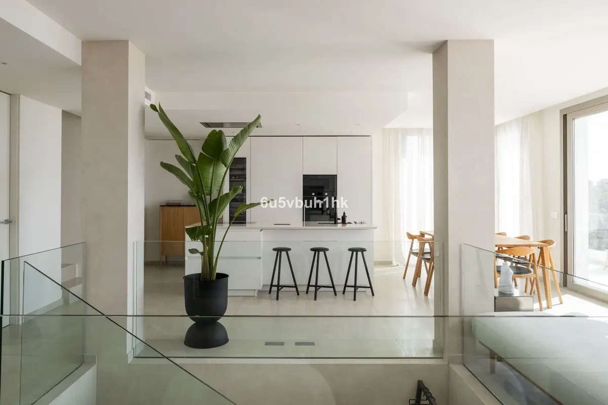 Penthouse Duplex in Nueva Andalucía