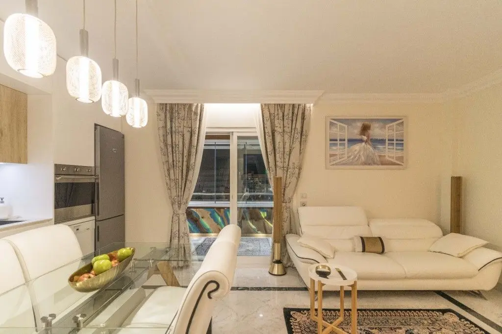 Middle Floor Apartment in Puerto Banús
