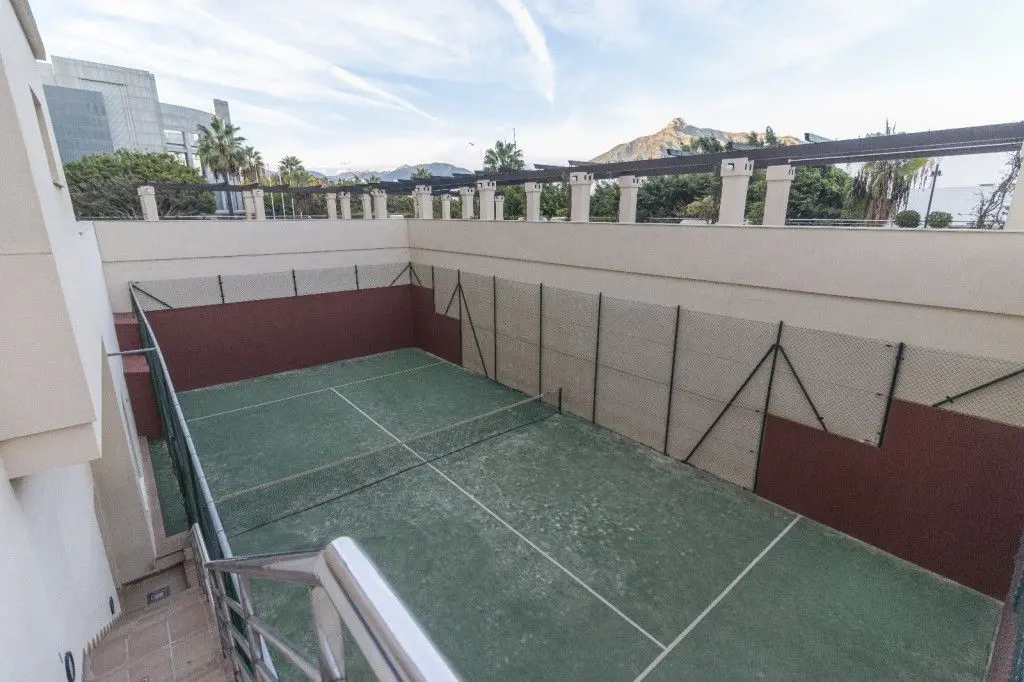 Middle Floor Apartment in Puerto Banús