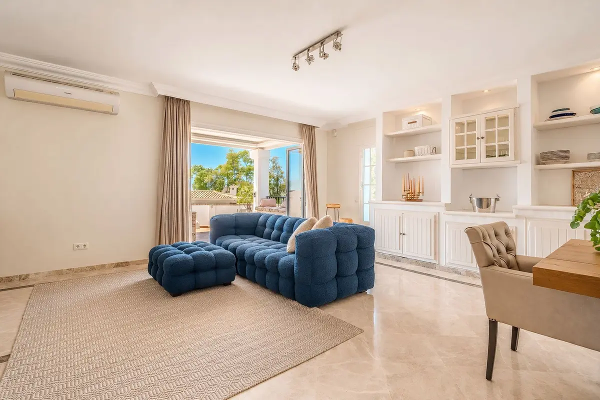 Detached Villa in Nueva Andalucía