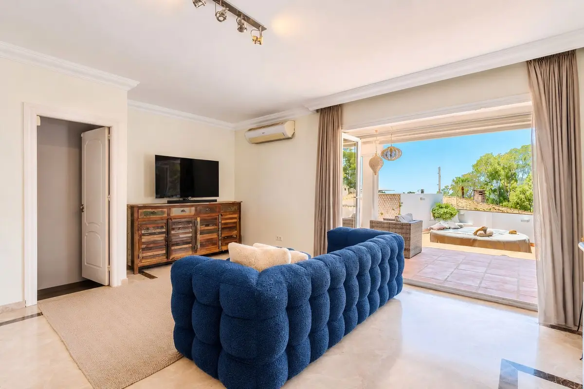 Detached Villa in Nueva Andalucía