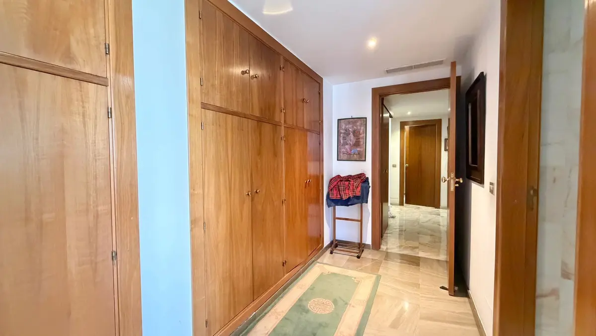 Middle Floor Apartment in Marbella
