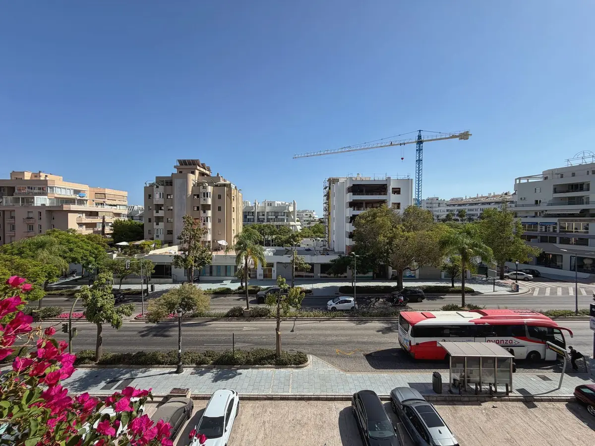 Middle Floor Apartment in Marbella