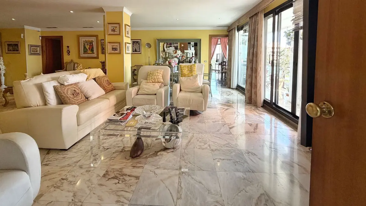 Middle Floor Apartment in Marbella