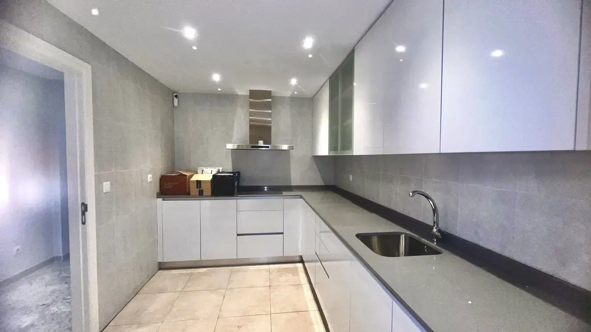 Middle Floor Apartment in Puerto Banús