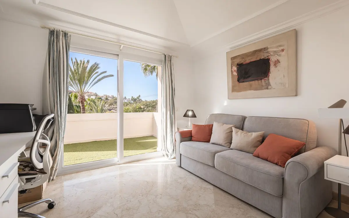 Penthouse Duplex in Nueva Andalucía