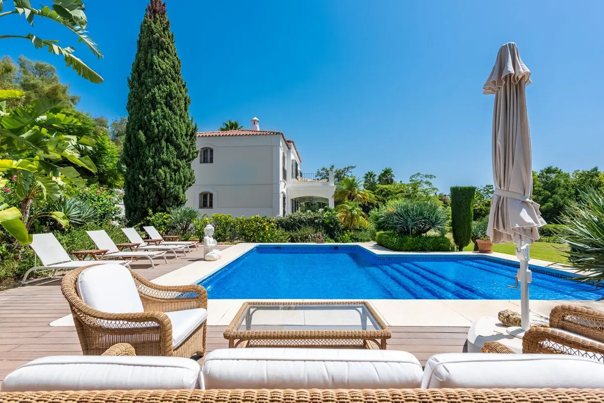 Detached Villa in Nueva Andalucía