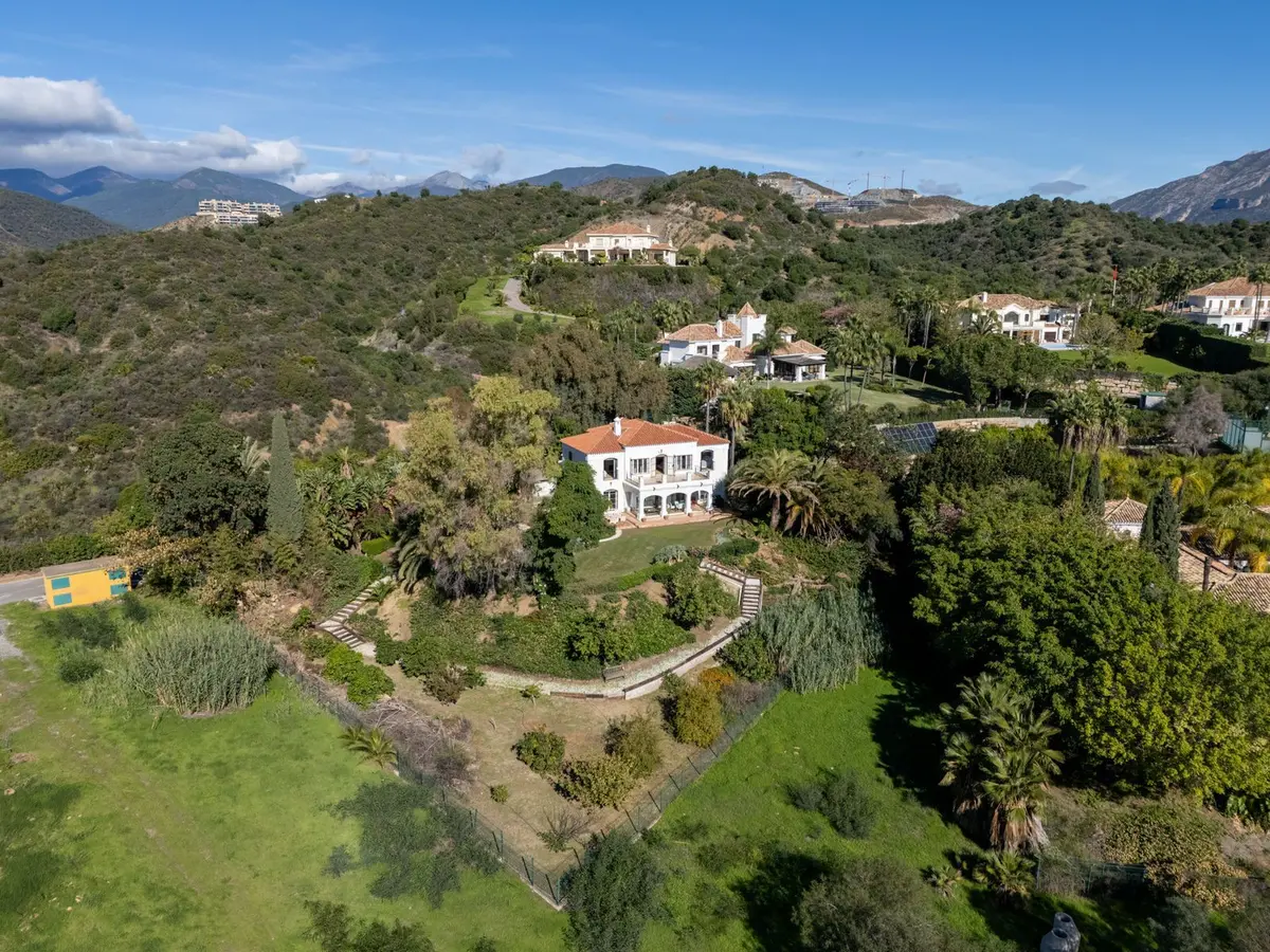 Detached Villa in Nueva Andalucía
