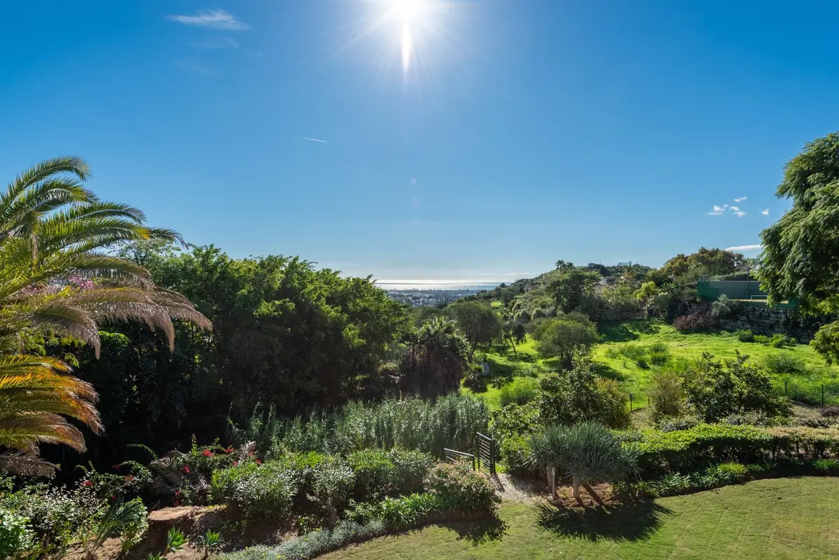 Detached Villa in Nueva Andalucía