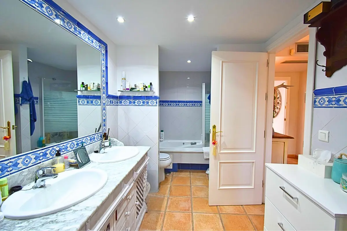 Semi-Detached House in Guadalmina Alta