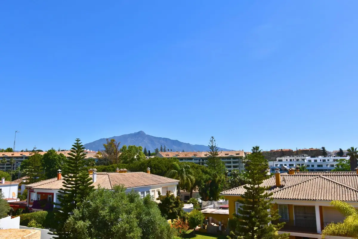 Semi-Detached House in Guadalmina Alta
