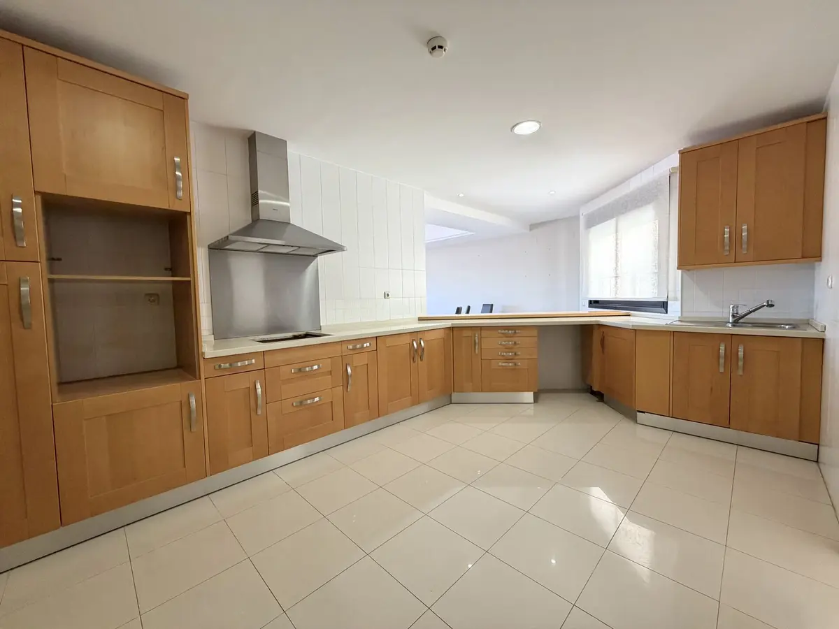 Top Floor Apartment in Puerto Banús