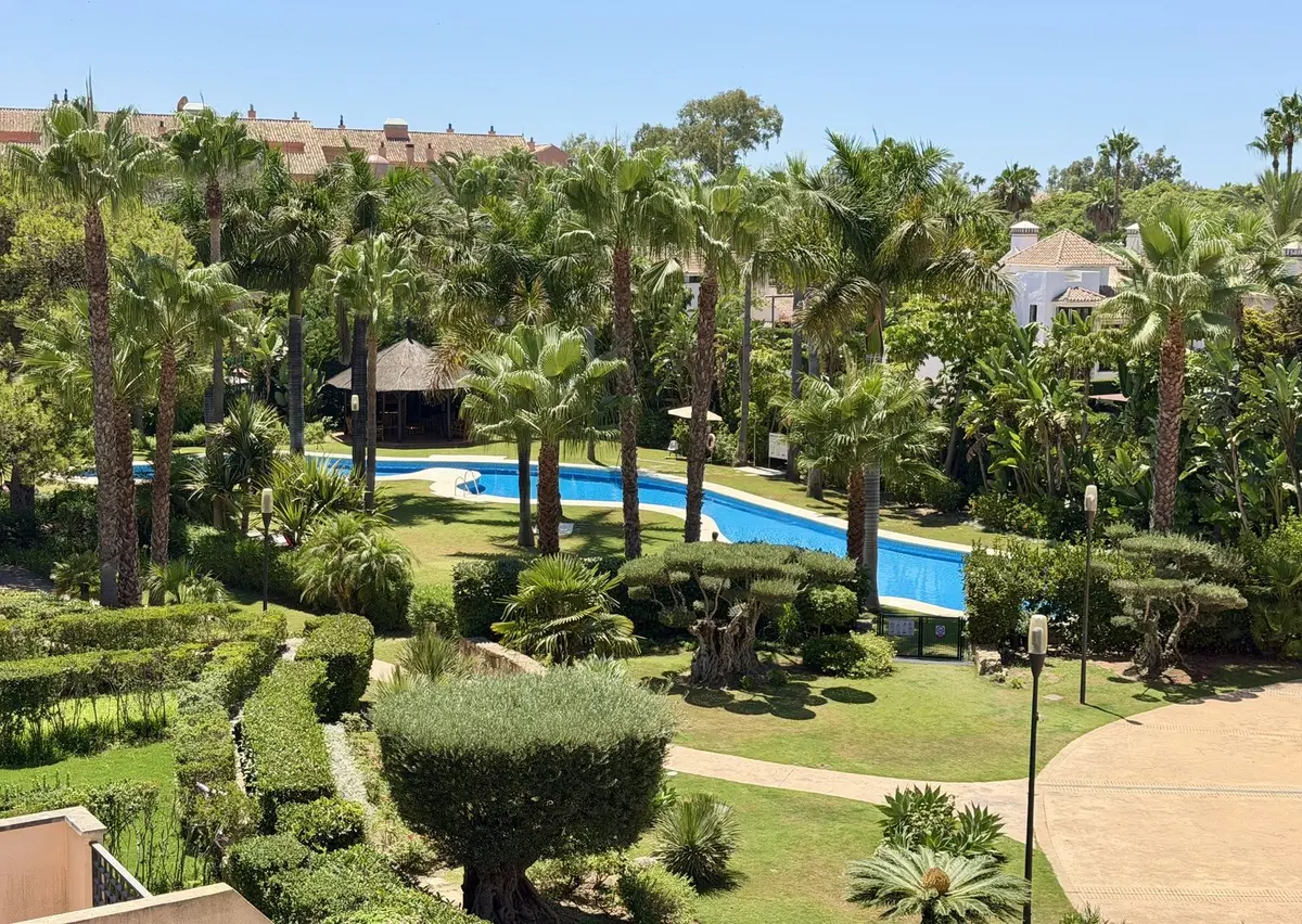 Top Floor Apartment in Puerto Banús