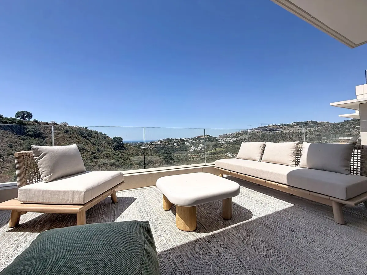 Middle Floor Apartment in Benahavís