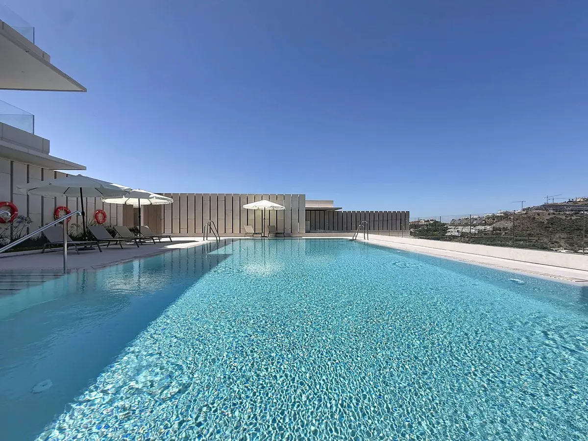 Middle Floor Apartment in Benahavís