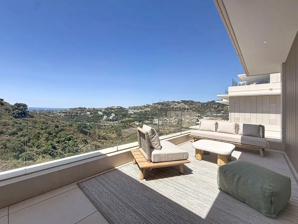 Middle Floor Apartment in Benahavís