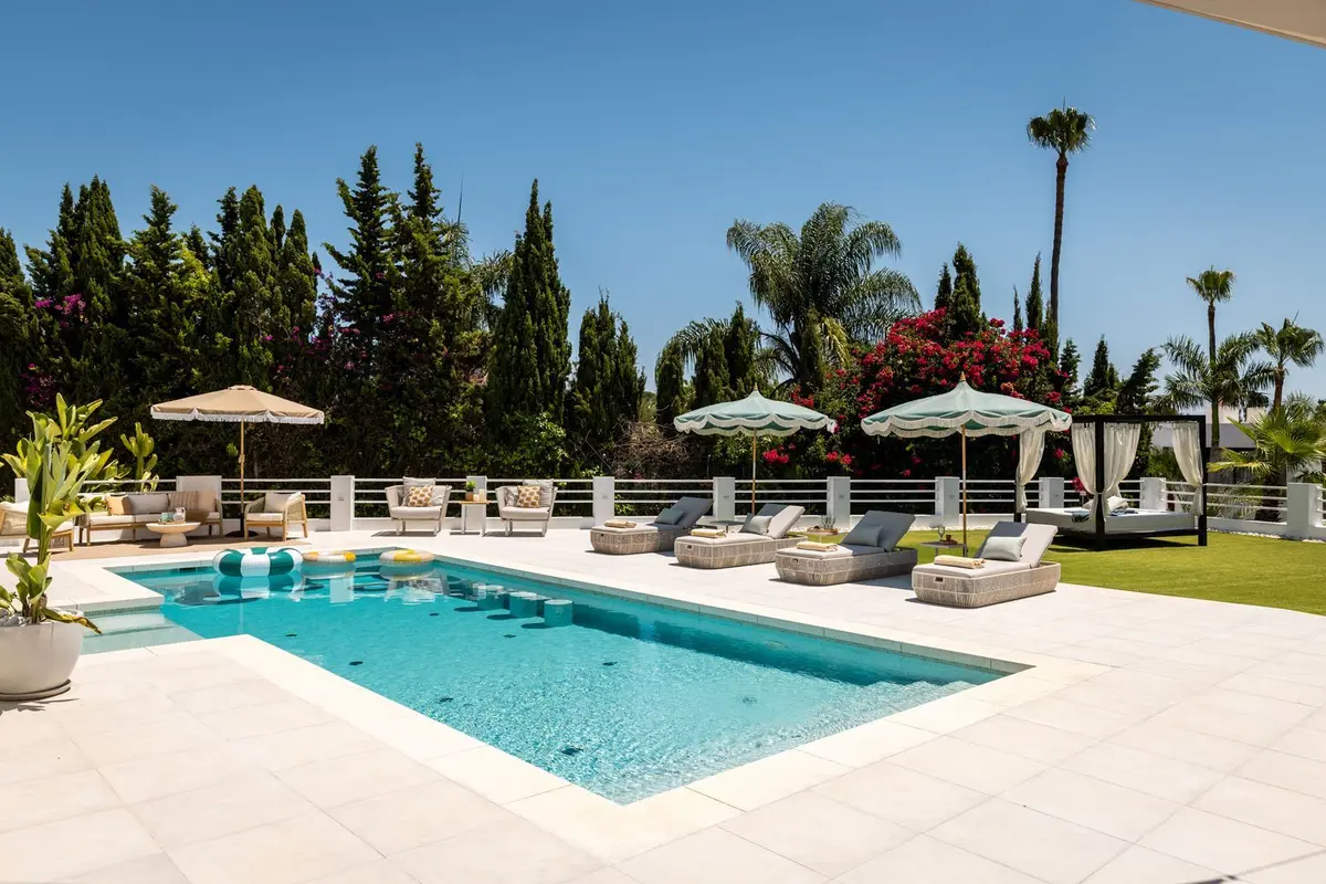 Detached Villa in Nueva Andalucía